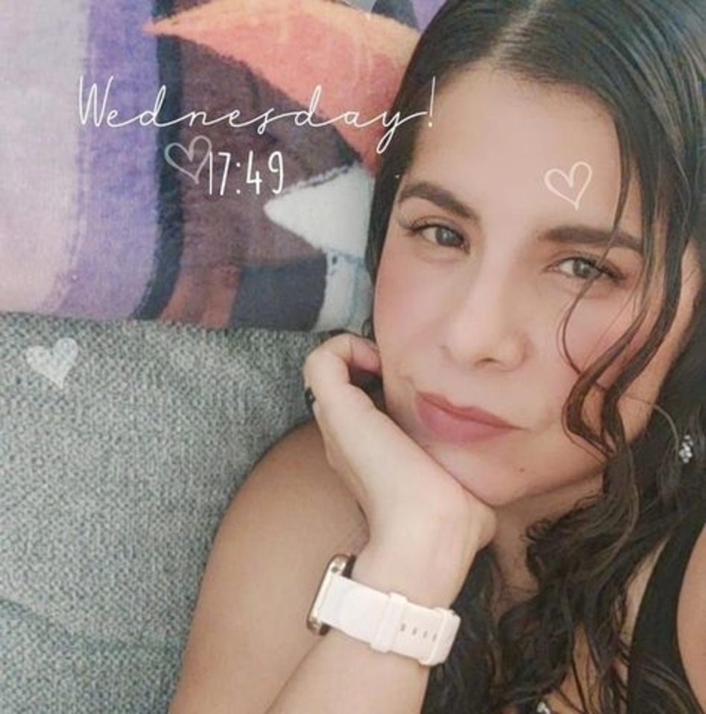 Meet your Posher, Alma